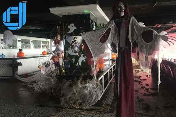 dịch vụ trang trí halloween cho quán bar gánh xiếc kinh dị